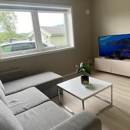 Cosy Apartment Near The Sea And Nature In Kaldfjorden Tromsø Exterior foto